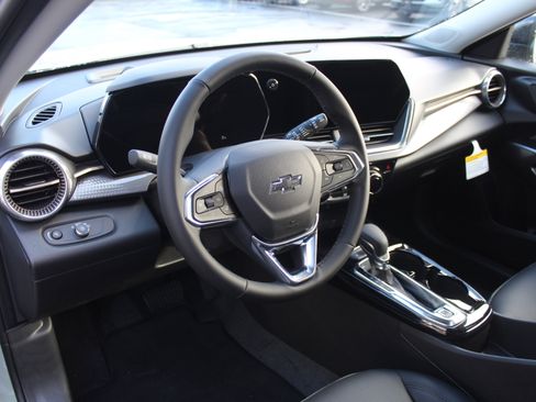 New 2026 Chevrolet Trax ACTIV w/ Sunroof Package image 10