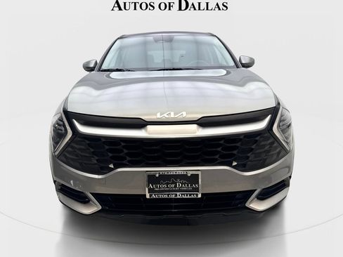 Used 2025 Kia Sportage LX FWD image 3