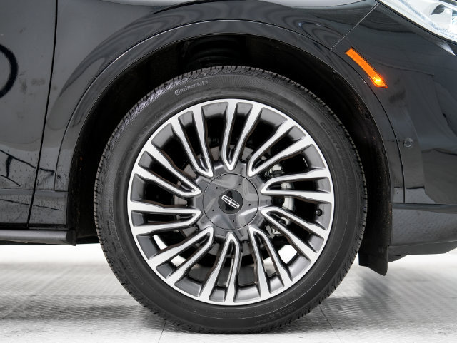 Used 2020 Lincoln Corsair Reserve w/ Equipment Group 202A AWD/4WD image 29