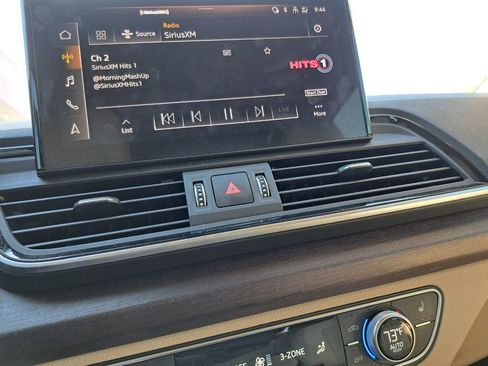 Used 2021 Audi Q5 2.0T Premium w/ Convenience Package image 10