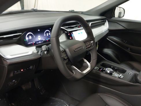 New 2026 Jeep Cherokee Limited image 17