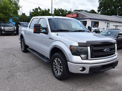 Used 2014 Ford F150 FX4 w/ Equipment Group 402A Luxury AWD/4WD image 4