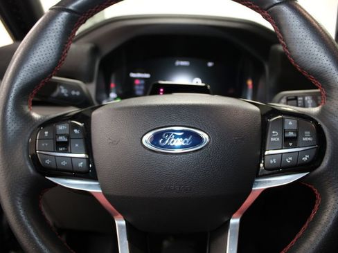 Used 2025 Ford Explorer ST-Line AWD/4WD image 31