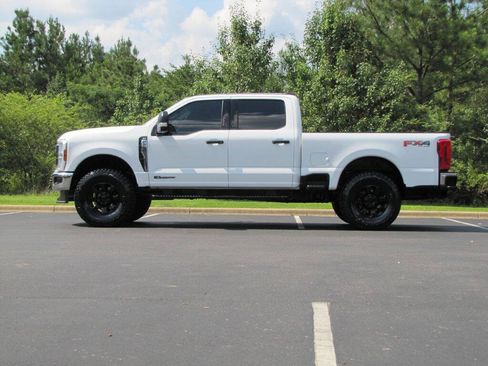 Used 2024 Ford F250 XLT w/ FX4 Off-Road Package AWD/4WD image 5