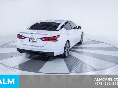 Used 2023 Nissan Altima 2.0 SR image 9