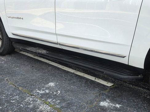 Used 2022 GMC Yukon XL SLT RWD image 28