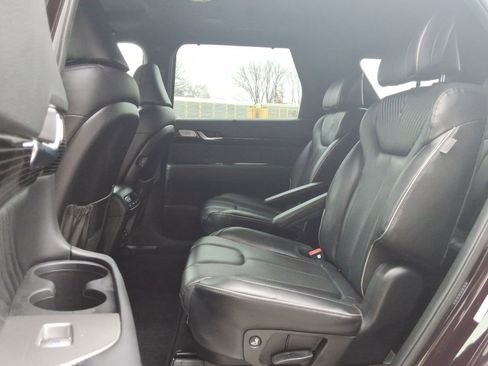Used 2024 Hyundai Palisade Calligraphy image 30