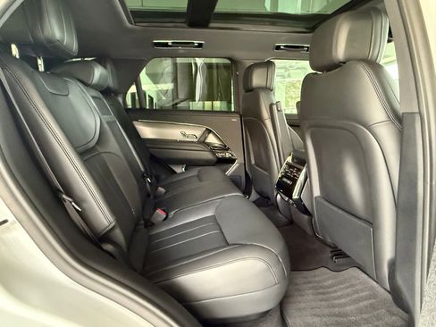 Certified 2025 Land Rover Range Rover Sport SE AWD/4WD image 24