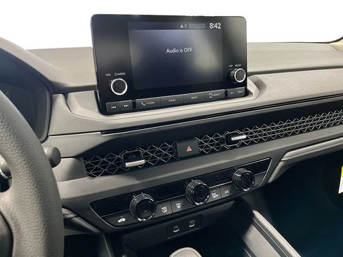 New 2025 Honda Accord SE image 19