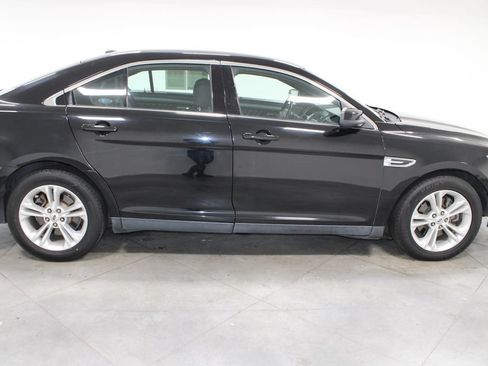Used 2017 Ford Taurus SEL AWD/4WD image 11