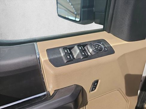 Used 2019 Ford F150 XLT w/ Equipment Group 302A Luxury image 14