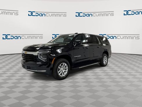 New 2026 Chevrolet Suburban LS AWD/4WD image 4