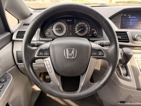Used 2016 Honda Odyssey LX image 15