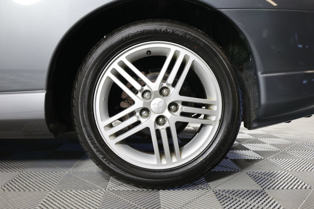 Used 2004 Mitsubishi Eclipse GT FWD image 8