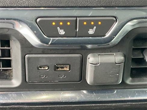 Used 2021 GMC Sierra 2500 AT4 w/ AT4 Premium Plus Package image 18