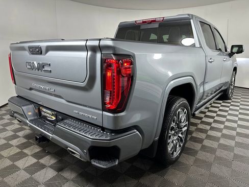Used 2025 GMC Sierra 1500 Denali Ultimate AWD/4WD image 5