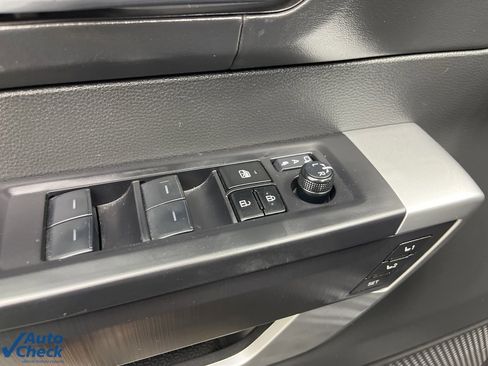 Used 2024 Toyota Tundra Platinum image 29