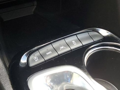 Certified 2023 Buick Encore GX Essence w/ Experience Buick Package AWD/4WD image 23