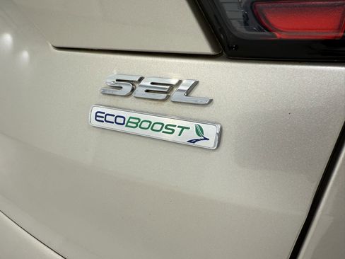 Used 2018 Ford Escape SEL image 8