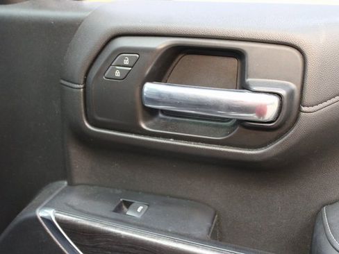 Used 2019 Chevrolet Silverado 1500 LTZ image 9