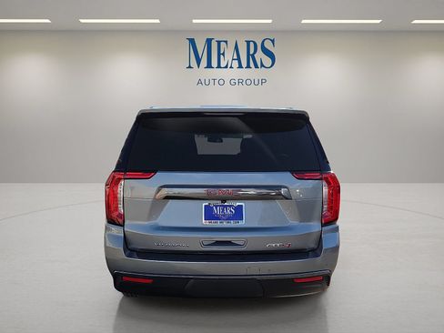 Used 2023 GMC Yukon AT4 w/ AT4 Premium Package AWD/4WD image 4