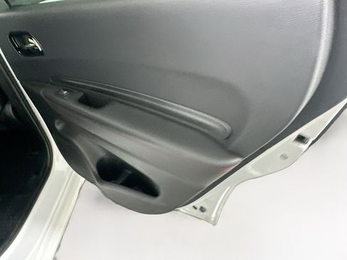 Used 2024 Dodge Durango GT image 33