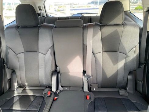 Used 2022 Subaru Ascent Premium w/ Convenience Package AWD/4WD image 20