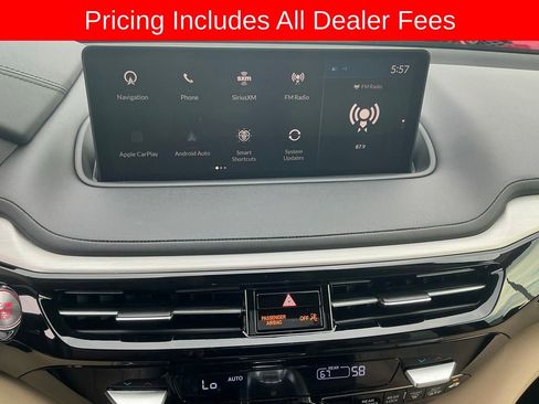 Used 2024 Acura MDX SH-AWD w/ Technology Package image 16