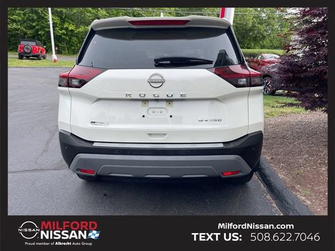 Certified 2023 Nissan Rogue SV AWD/4WD image 4