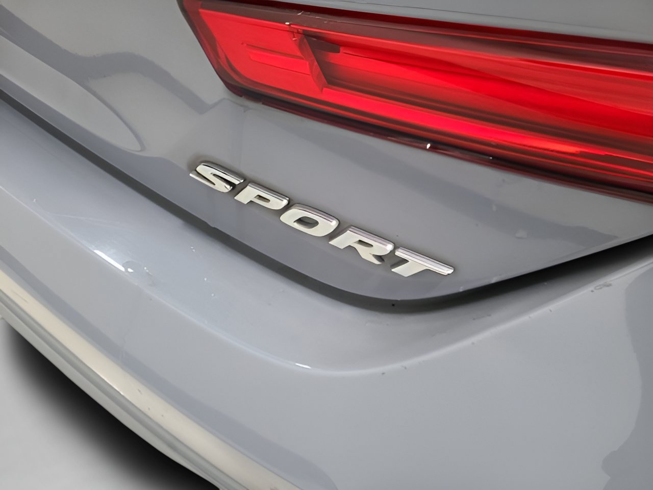 Used 2022 Honda Accord Sport image 8