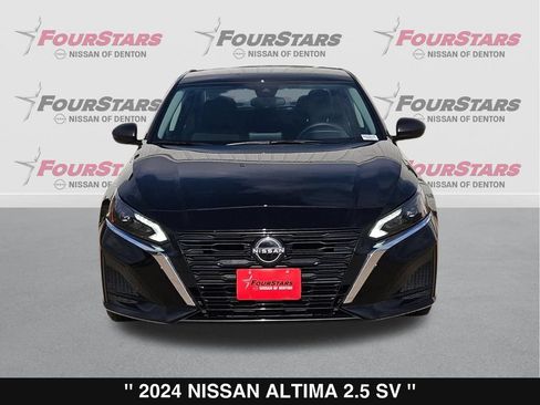 Used 2024 Nissan Altima 2.5 SV FWD image 10