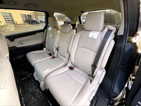 New 2026 Honda Odyssey EX-L image 15