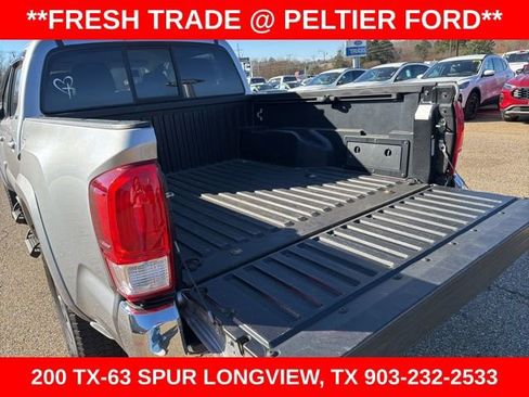 Used 2017 Toyota Tacoma SR5 w/ Tow Package image 10