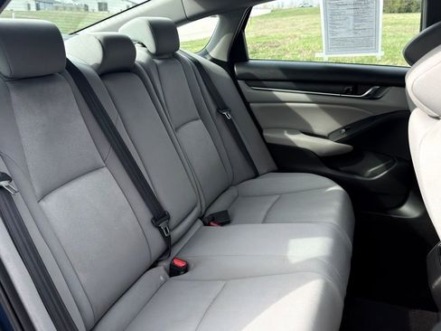 Used 2019 Honda Accord EX image 27