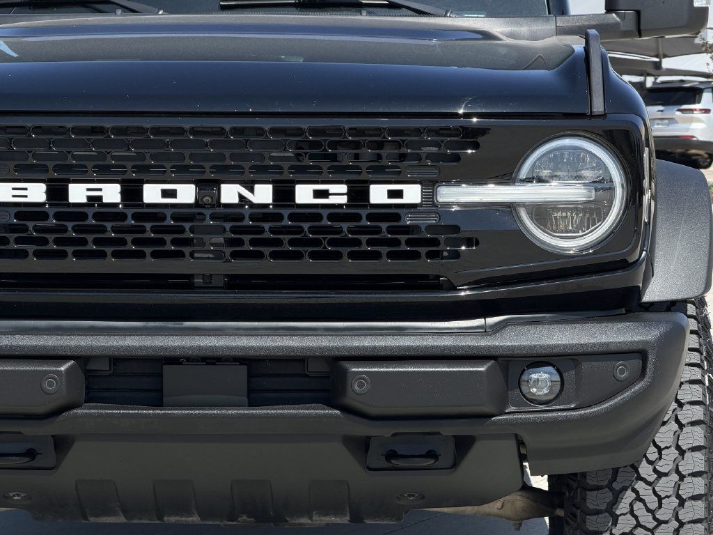 Used 2022 Ford Bronco Wildtrak AWD/4WD image 7