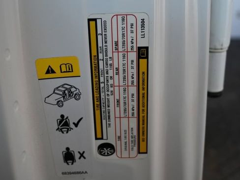 Used 2020 Jeep Gladiator Rubicon image 30