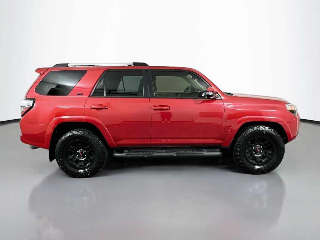 Used 2024 Toyota 4Runner SR5 Premium w/ Moonroof Package RWD image 4