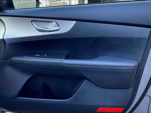 Used 2022 Kia Forte LXS image 23