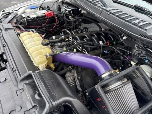 Used 2020 Ford F150 XLT image 12