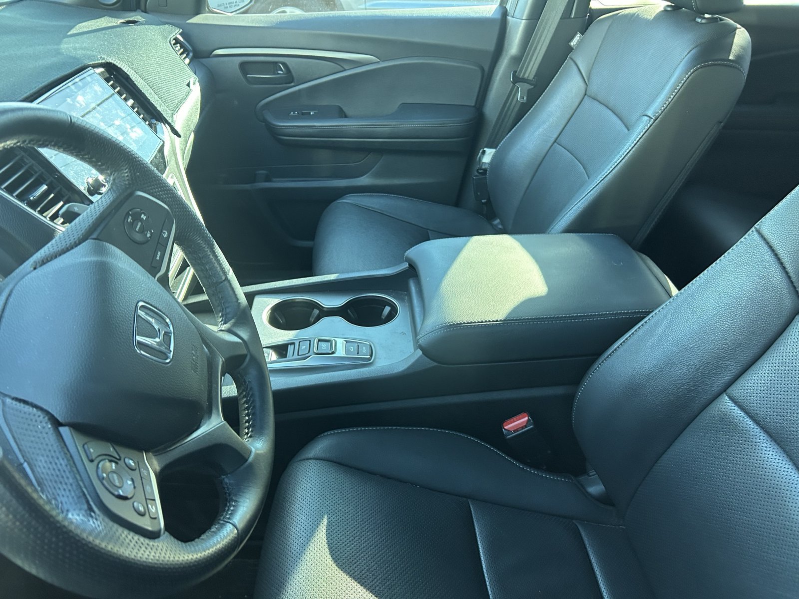 Used 2024 Honda Passport EX-L image 10