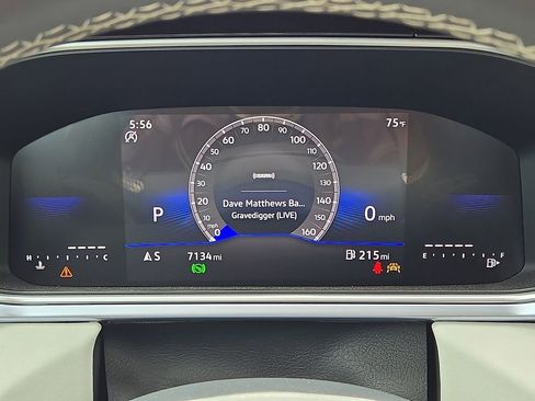 Used 2026 Volkswagen Taos SE image 25