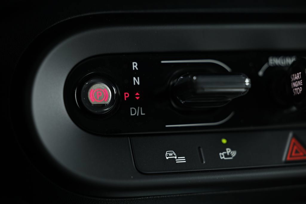 New 2026 MINI Cooper 4-Door Hardtop FWD image 41
