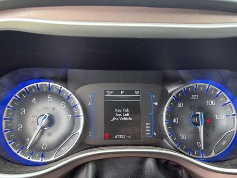 Used 2023 Chrysler Voyager LX FWD image 18