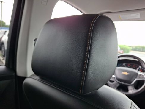 Used 2019 Chevrolet Traverse LT FWD image 14