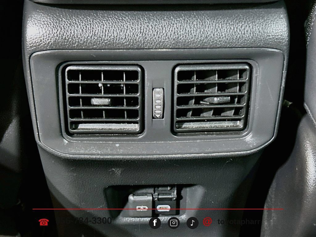 Used 2025 Toyota RAV4 XSE AWD/4WD image 24