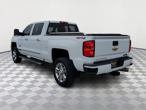 Used 2019 Chevrolet Silverado 2500 High Country image 5