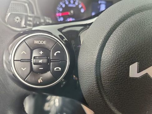 Used 2022 Kia Soul GT-Line FWD image 12