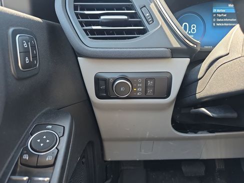 Certified 2023 Ford Escape Platinum w/ Premium Technology Package AWD/4WD image 41