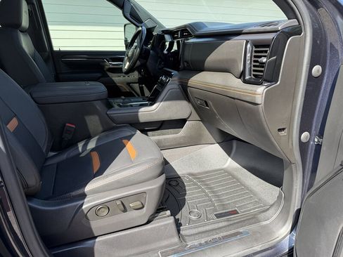 Used 2024 GMC Sierra 2500 AT4 w/ AT4 Preferred Package AWD/4WD image 34