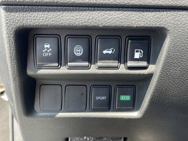 Used 2020 Nissan Rogue SV FWD image 35